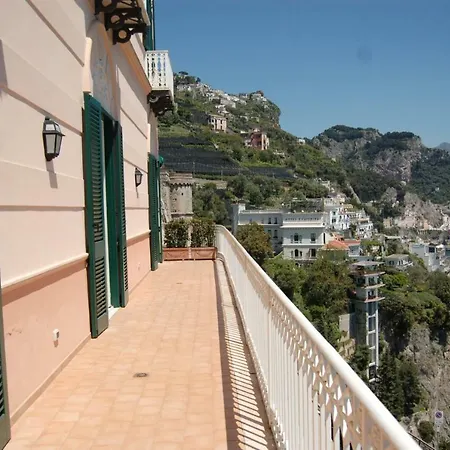 Holiday home Sterlizia *