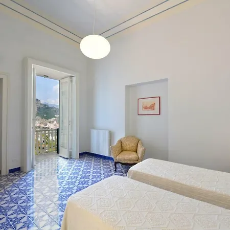 Sterlizia Amalfi